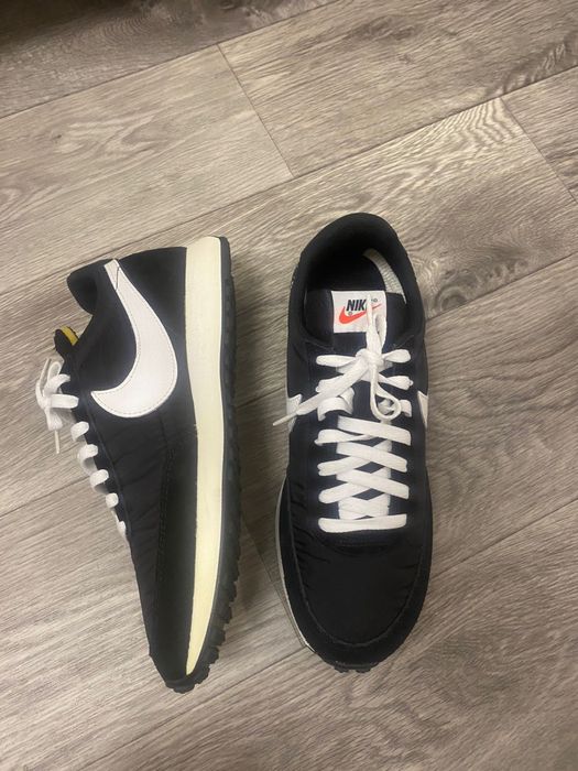 Кроссовки nike новые. Размер 43.