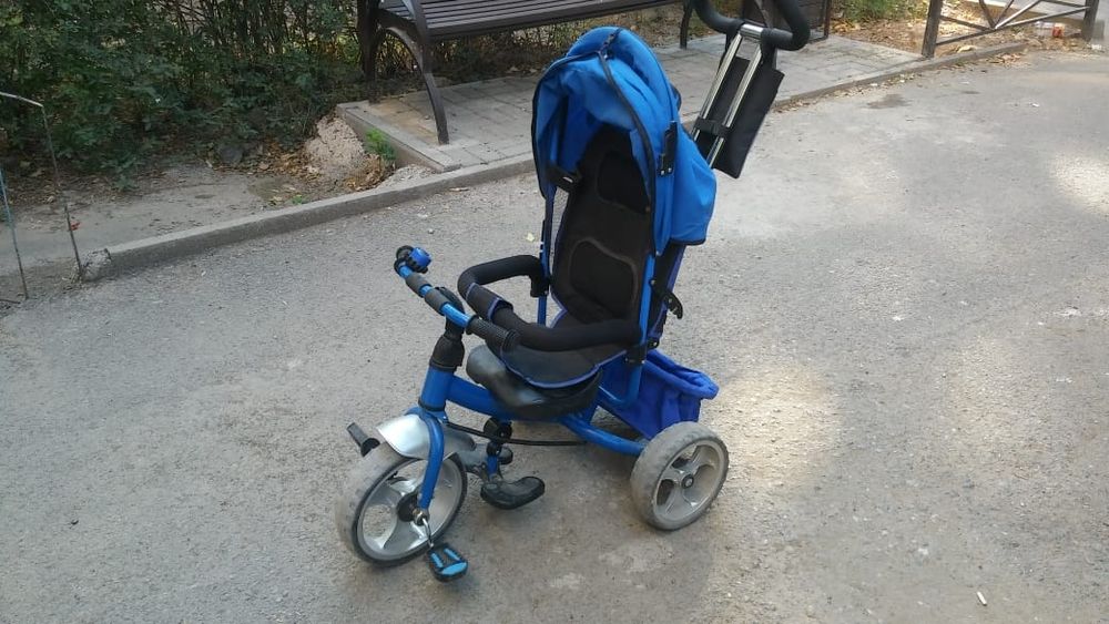 Велосипед трёх колесный