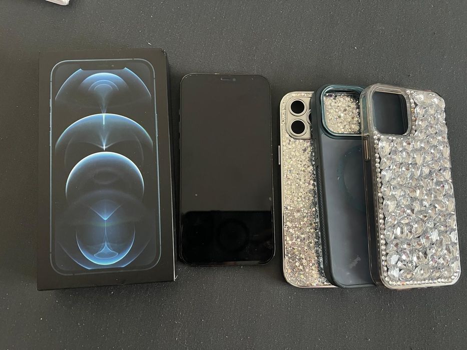 Vând iPhone 12 pro max 128gb