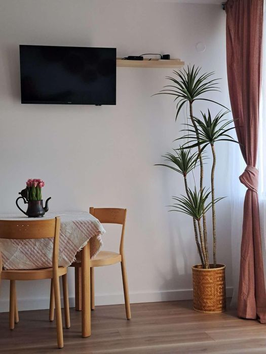 Дава се под наем Двустаен апартамент в Варна, Център - 57 кв.м за 600 € - Снимка #3