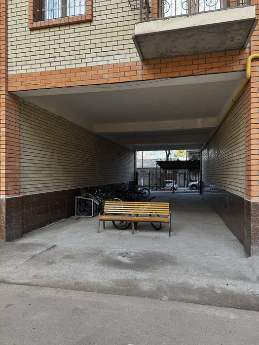 Продается квартира 97 м2  ( новостройка )