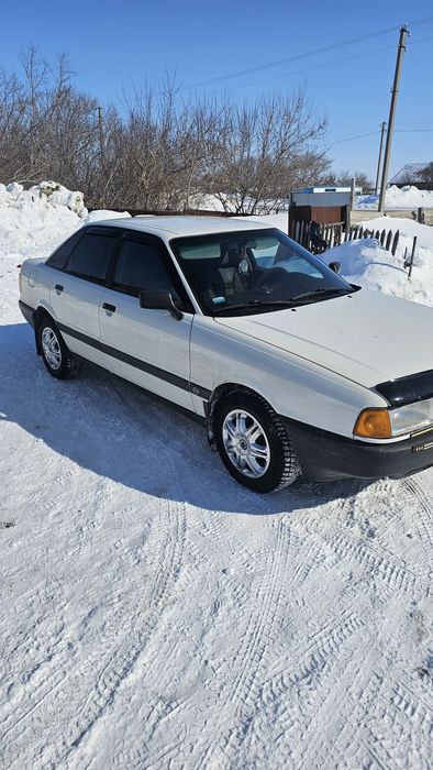 Продам Audi 80. Вложений не требует.