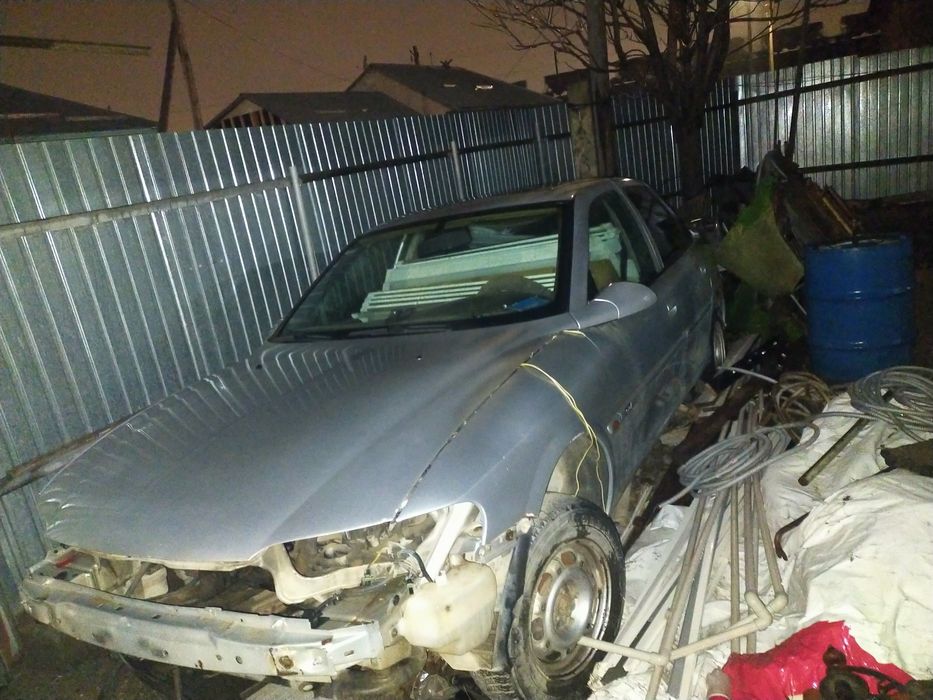 Продам Опель вектора не на ходу срочно