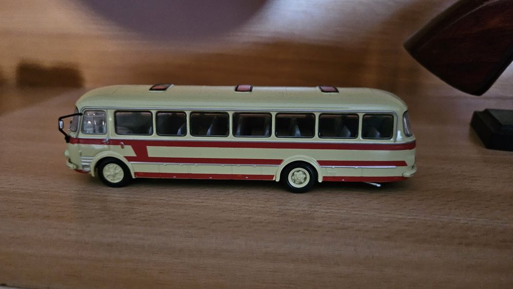 Ретро метални рейсчета