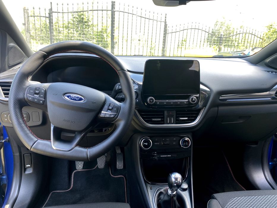 Ford Puma ST-Line 2023 Mild Hybrid 125 CP / 29.000 km