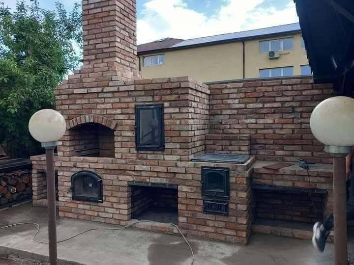 Grătare din cărămidă aparentă