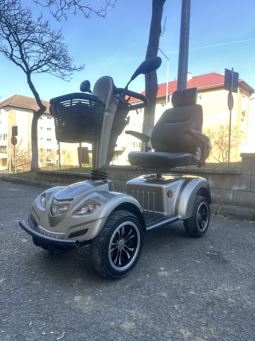Scuter electric  Carpo 2 pentru persoanele cu dizabilitati/varstnici