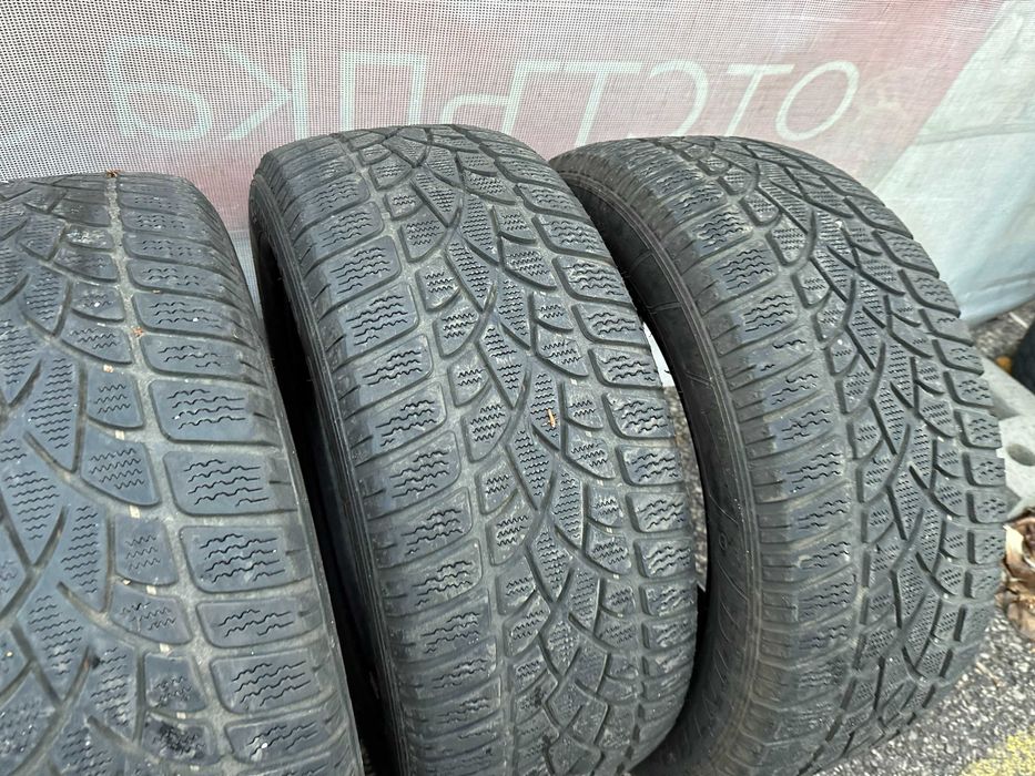 ЗИМНИ Гуми Dunlop 225/55/17  с ДОТ   11/2018г