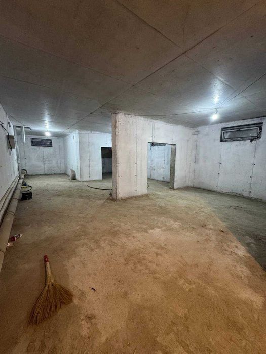 ЖК Баку цокольное помещение 134 м² 2 входа состояние коробка