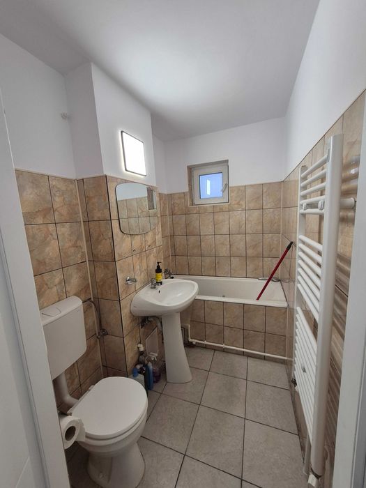 Apartament de închiriat