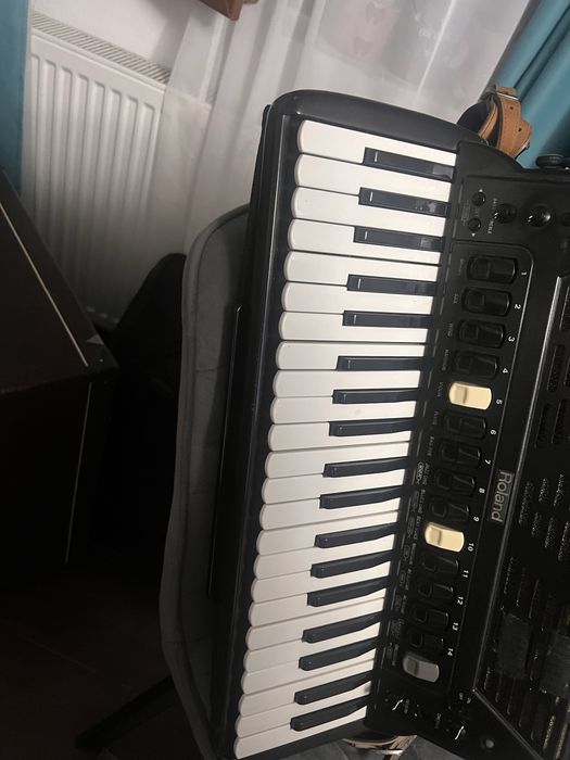 Acordeon Electronic Roland Fr7 V2