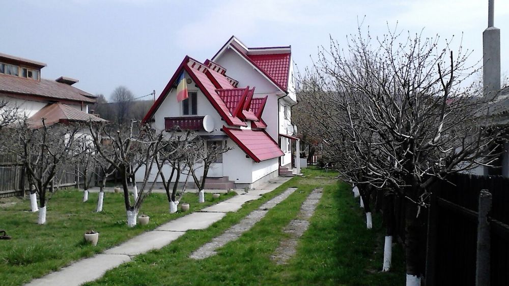 Casa cu etaj 16km Iasi