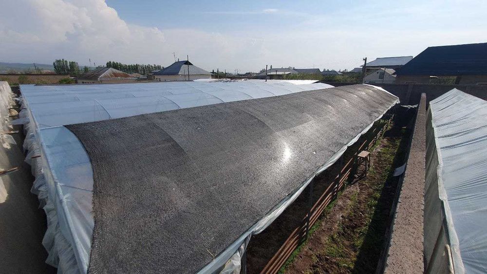 Участка сотилади + таёр тепитсаси бор