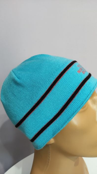 ДАМСКА зимна шапка 
The North Face