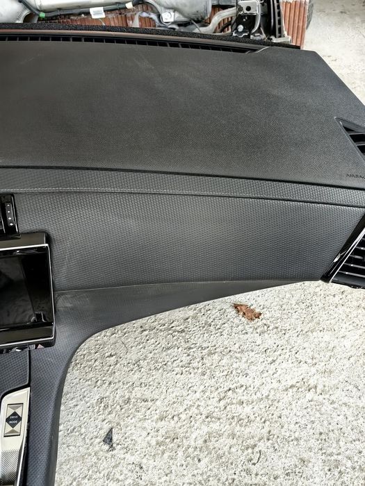 Арматурно табло с ляв еър бег за Citroen DS 7 / Ситроен ДС7 2024г