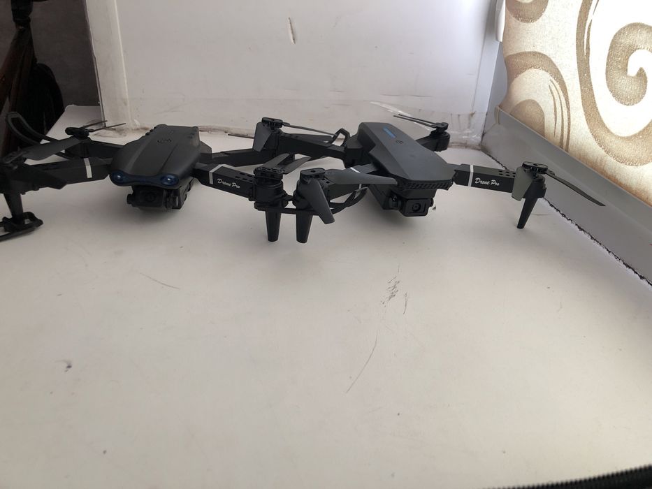 Продам два  дрона для детей