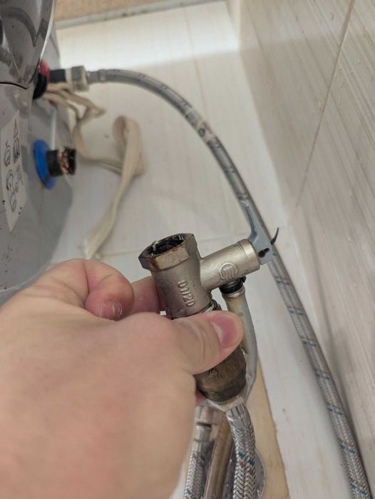 БОЙЛЕР ELDOM WH08046R 80л. хоризонтален