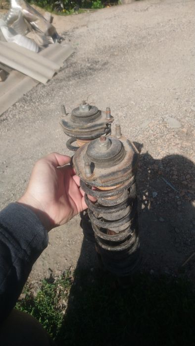 Амортизаторы в сборе