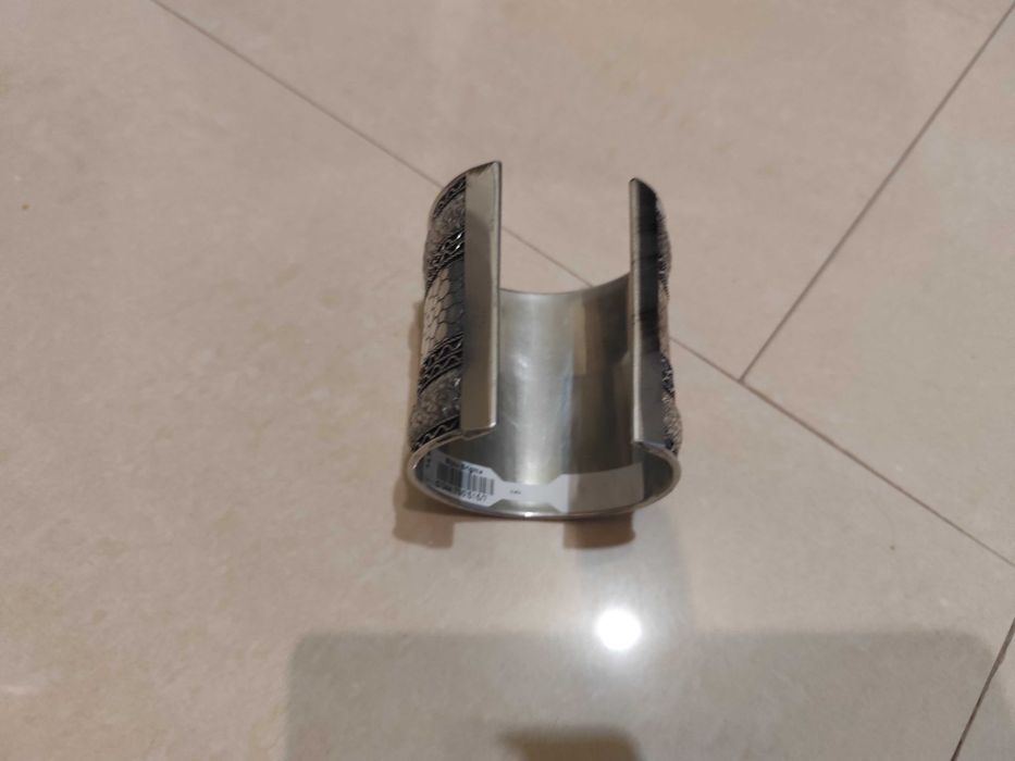 метална гривна в сребрист цвят "Bijou Brigitte"