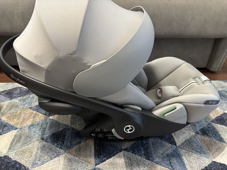 Scoica Premium Cybex: Cloud i-Size + Reductor + Garantie