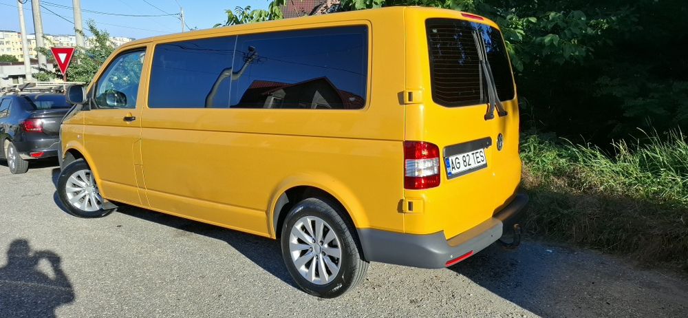 VOLKSWAGEN Transporter 2013 — imagine 2
