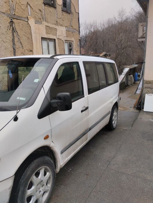 Продавам вито 112цди