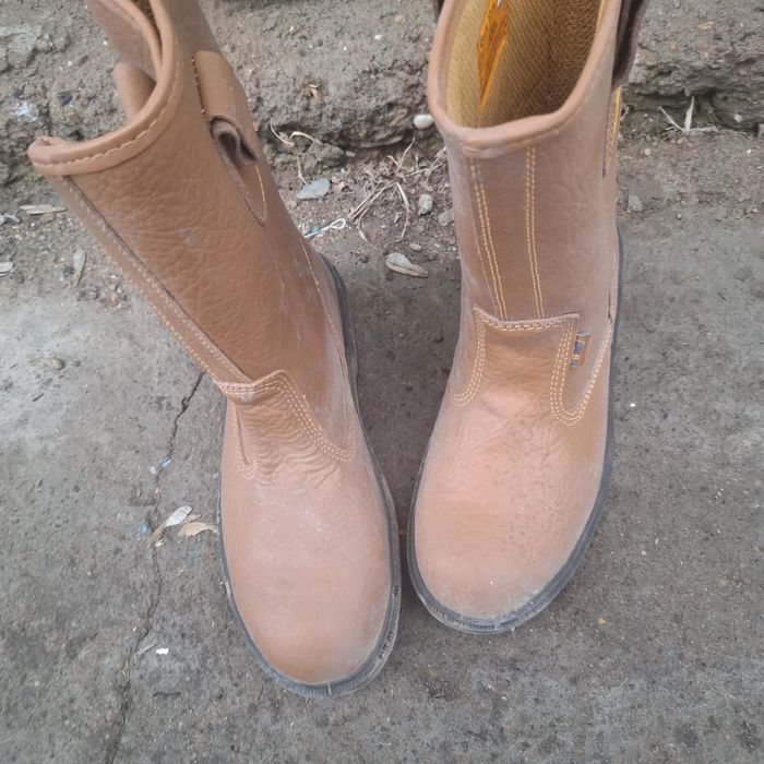 Етіктер сатылады