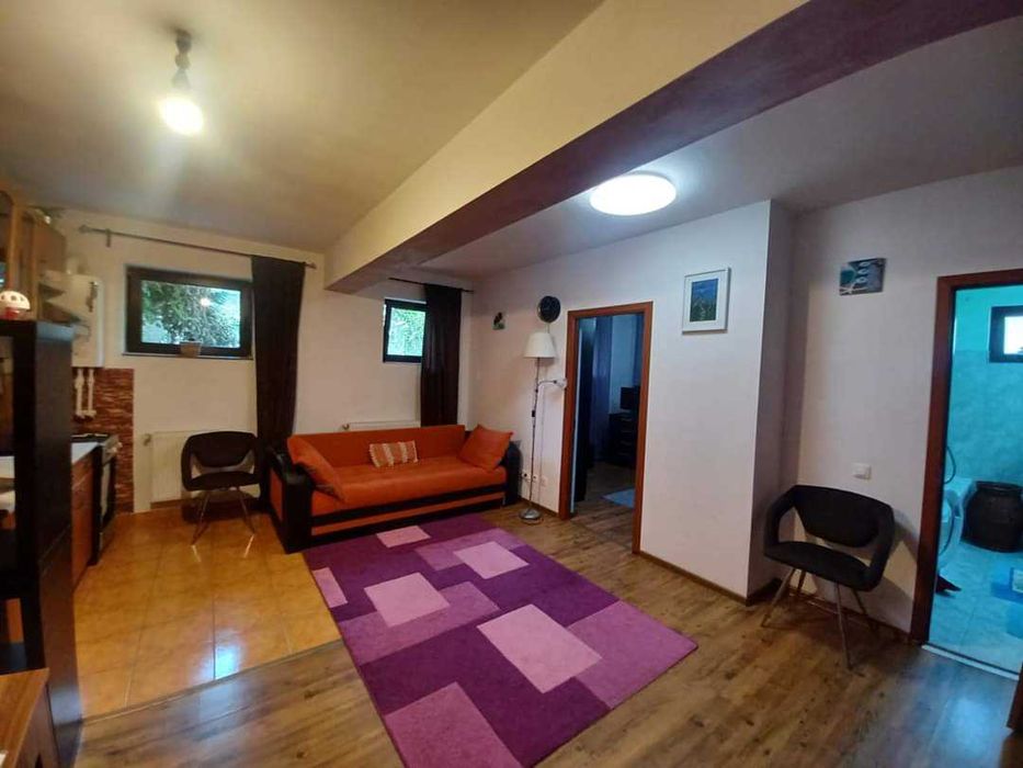 Apartament 2 camere cu curte si pergola