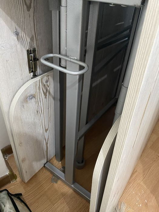 Стол раскладной 3метра состояние новое