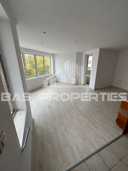 Продава се Тристаен апартамент в София, Манастирски ливади - 126 кв.м за 1747 €/кв.м - Снимка #3