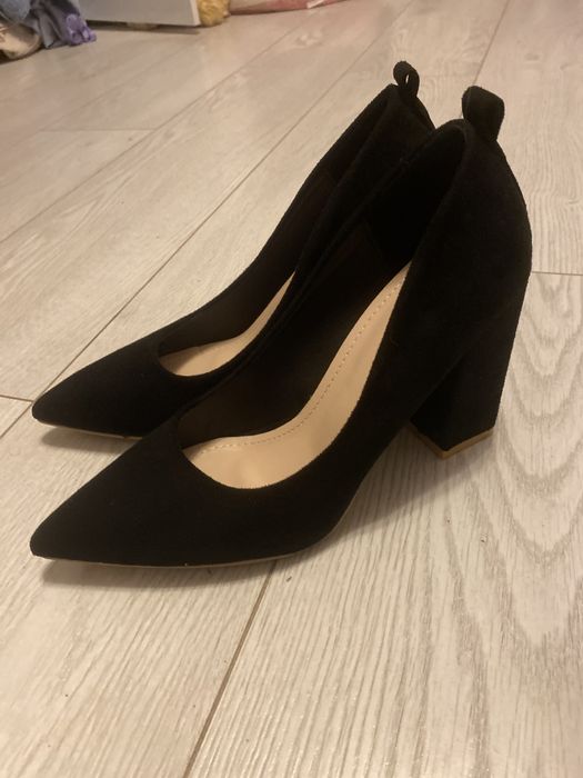 Продавам Черни Токчета