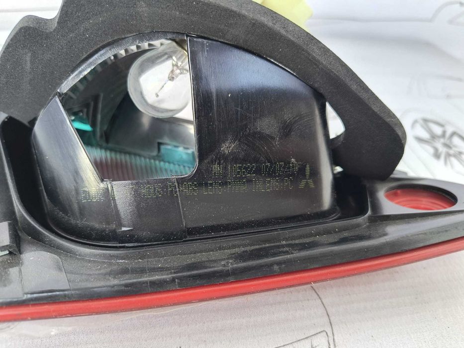 Stop Haion Dreapta Mitsubishi Colt CZ3 2005 / 2004–2008 / Cod OEM MN105623 (5C2)