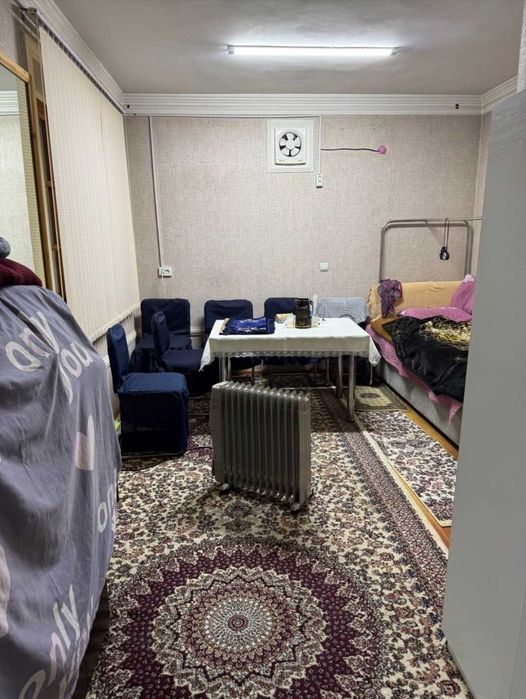 Продаётся дом возле ТЦ Самарканд дарвоза