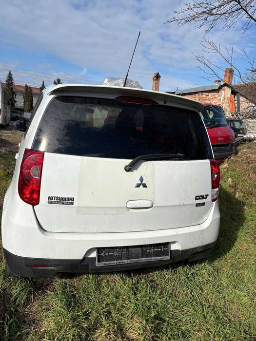 Mitsubishi  Colt /piese dezmebrari