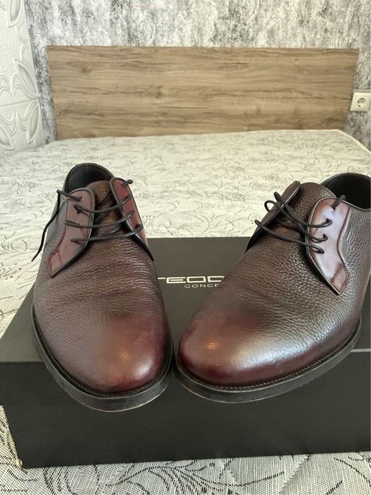 Продавам костюм