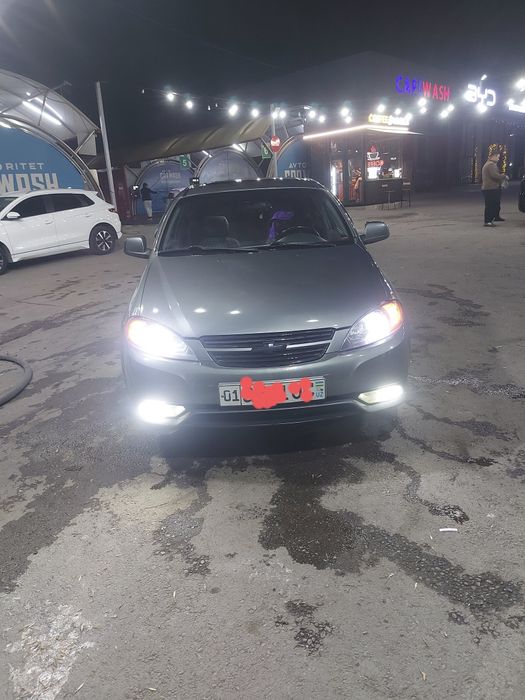 Gentra jentra 2015 srochiniy sotiladi