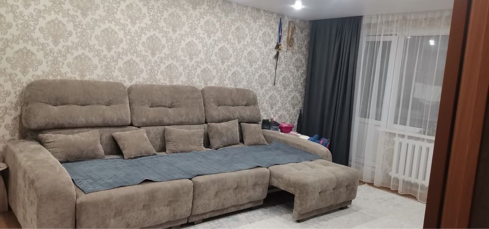 Продам диван. Состояние отличное.