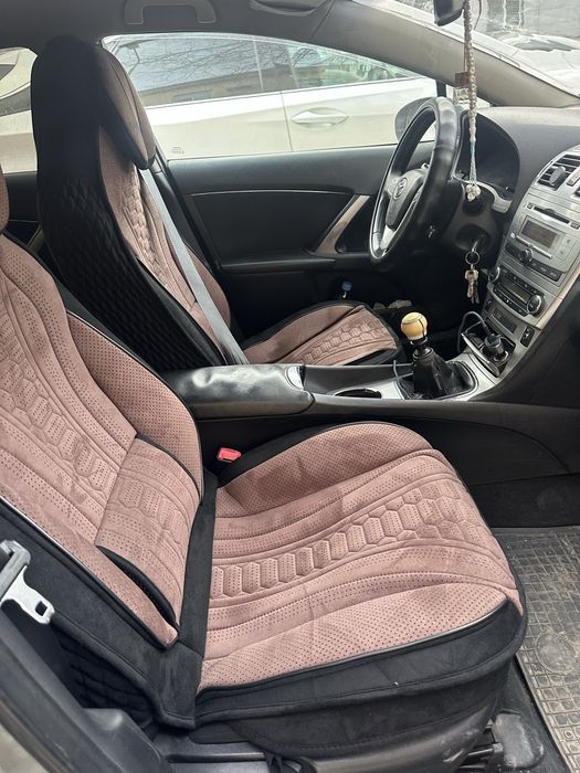 Продам машины с пробегам тойота авенсис