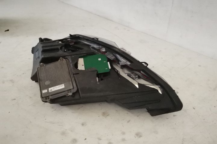 Фар Дясно Оригинален Лед Повреден Тесла / Tesla Model S 1 [фейслифт] О