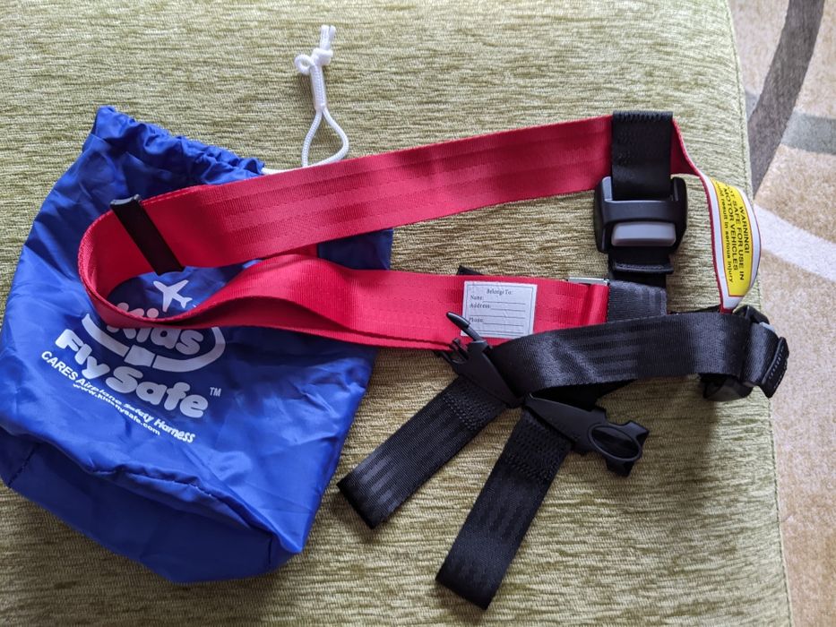 Самолетен колан за дете