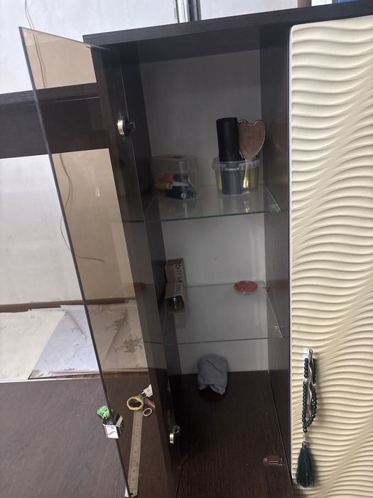 Продам горку  под телевизор не дорого