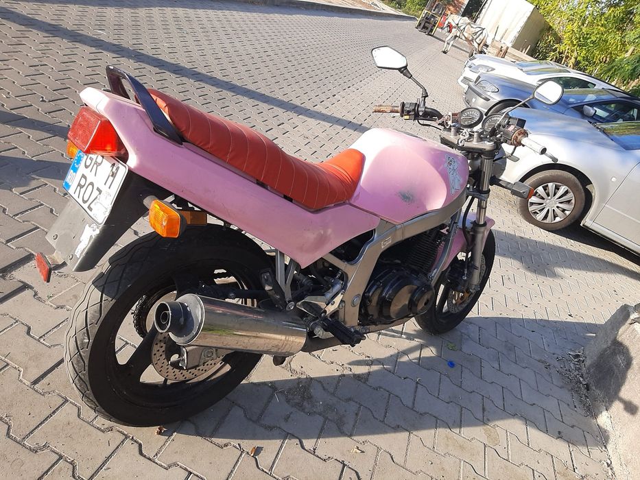 Vand de piese sau pentru reparat