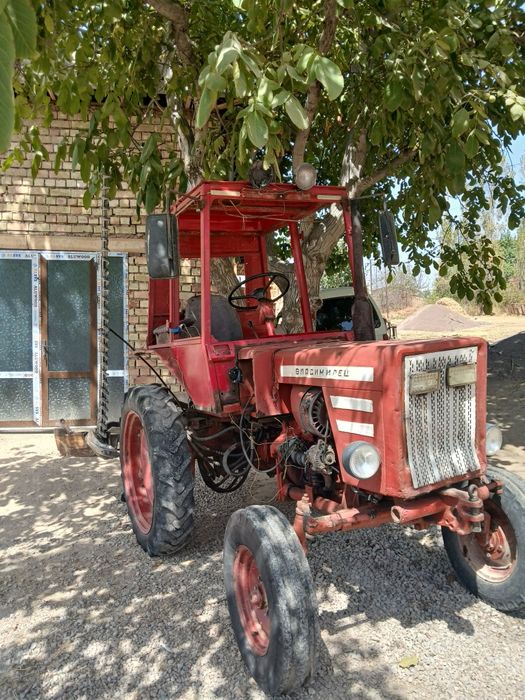 Трактор т25.   Сотилади