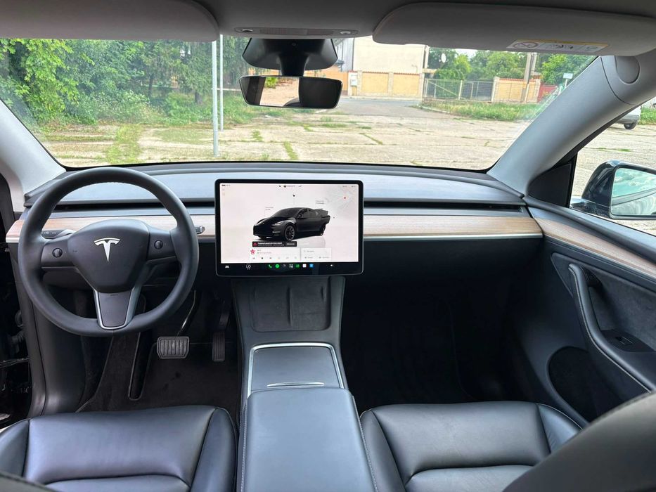Tesla Y Long Range, 44.710km, an 2024