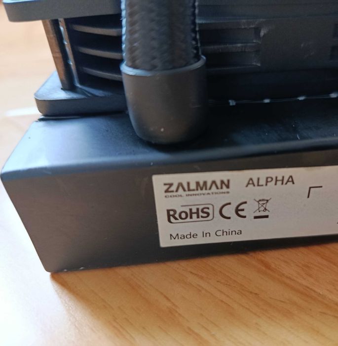 Система жидкостного охлаждения Zalman ALPHA кулера не рабочие