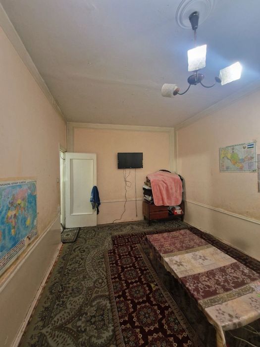 Юнусабад 8 квартал. Продается квартира 1/1/4