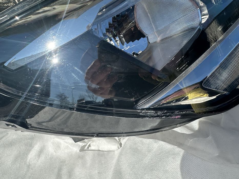 Opel Corsa E ляв фар 2019-2023