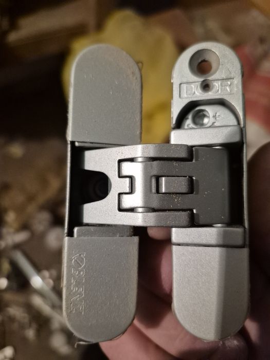 Кubica k6200 скрити панти за врати