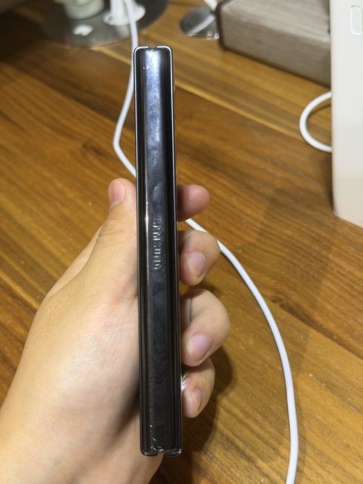 Samsung galaxy z fold 3