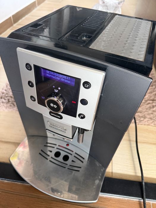 Delonghi Кафемашина